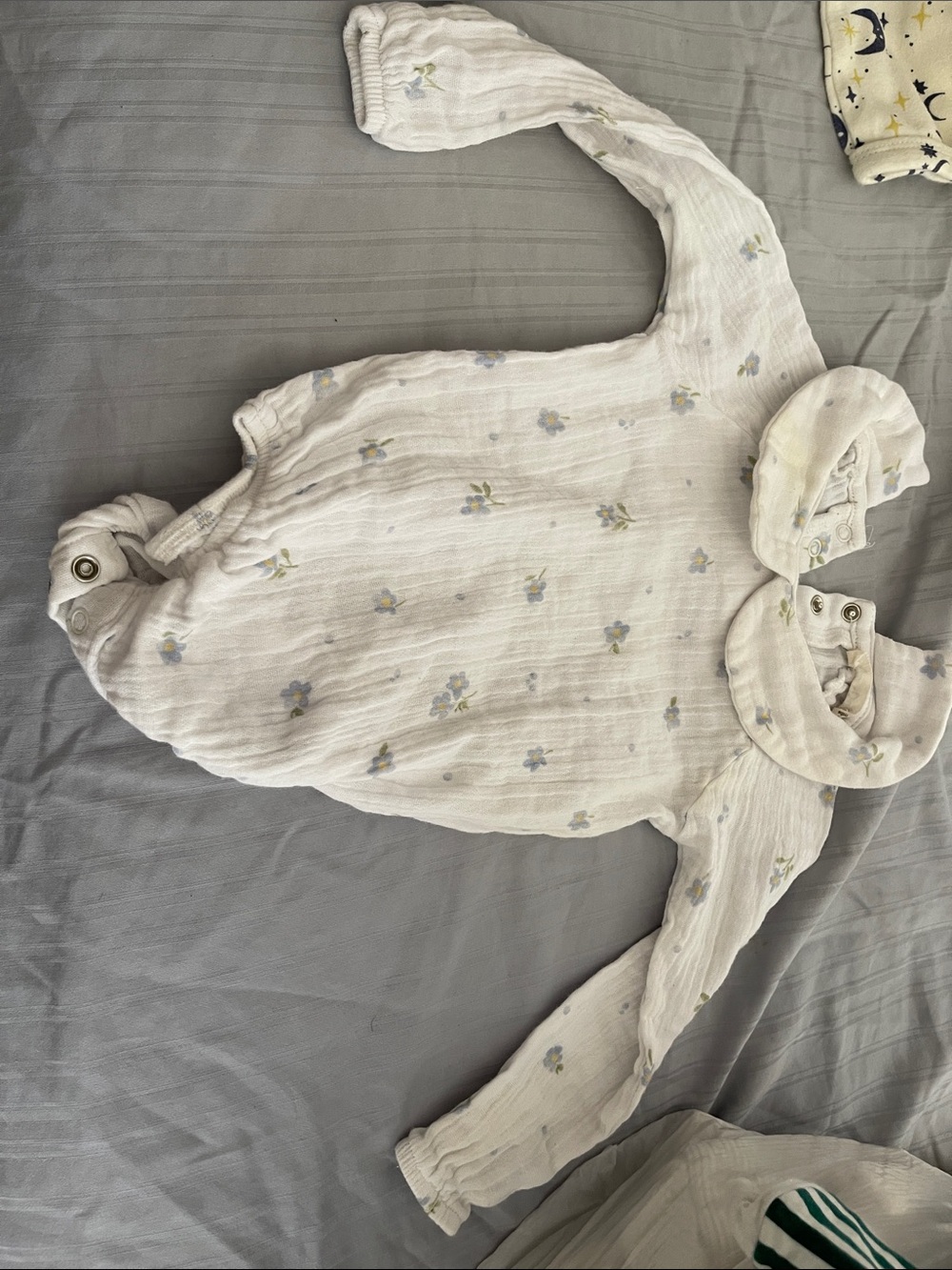 White Baby Romper with Tiny Floral Print